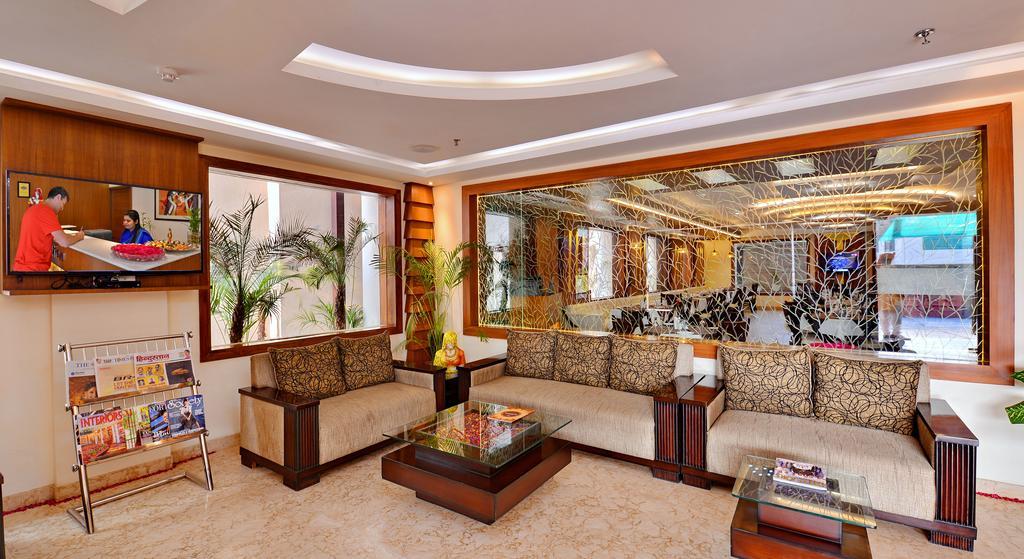 Hotel Seven Hills Tower Agra  Eksteriør billede