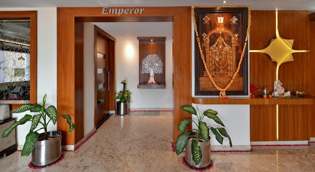 Hotel Seven Hills Tower Agra  Eksteriør billede