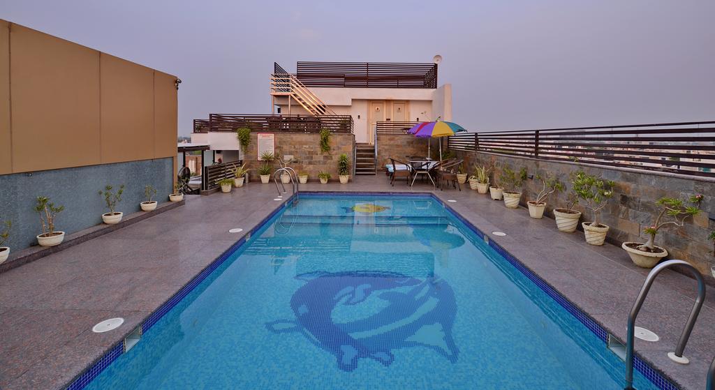 Hotel Seven Hills Tower Agra  Eksteriør billede