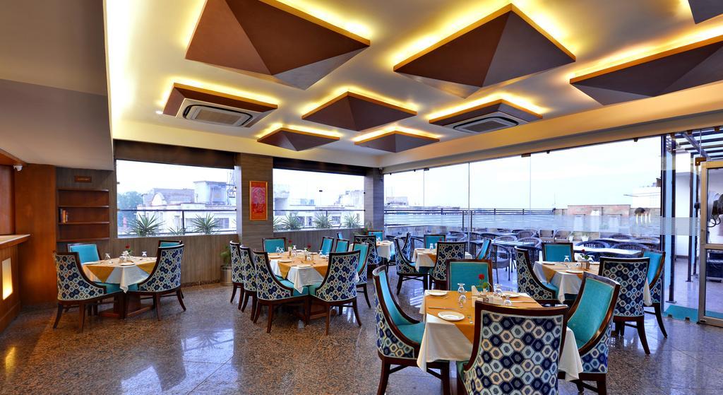 Hotel Seven Hills Tower Agra  Eksteriør billede