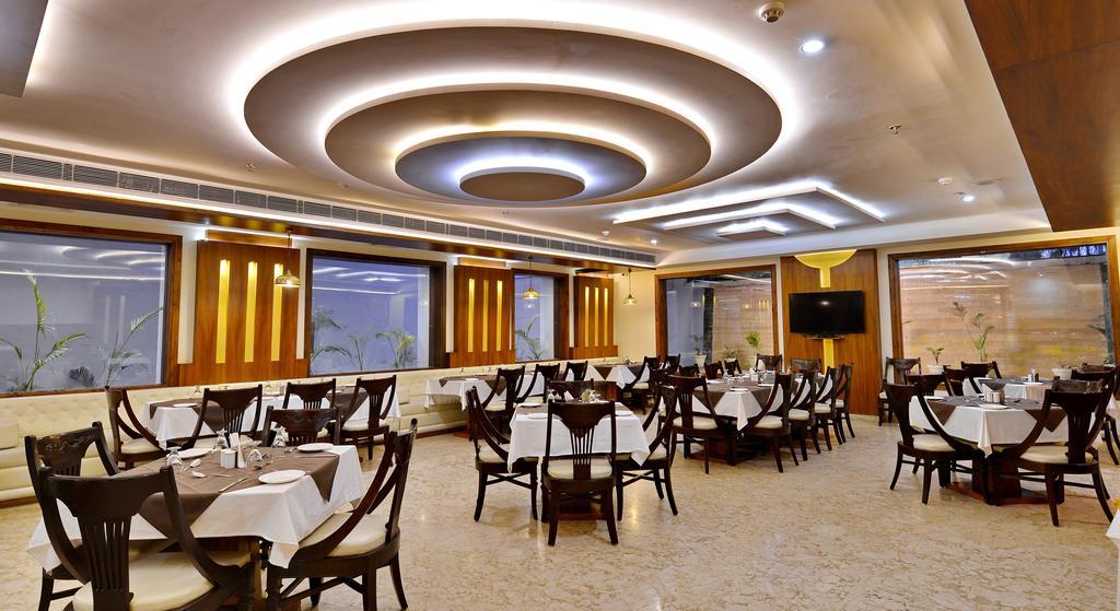 Hotel Seven Hills Tower Agra  Eksteriør billede