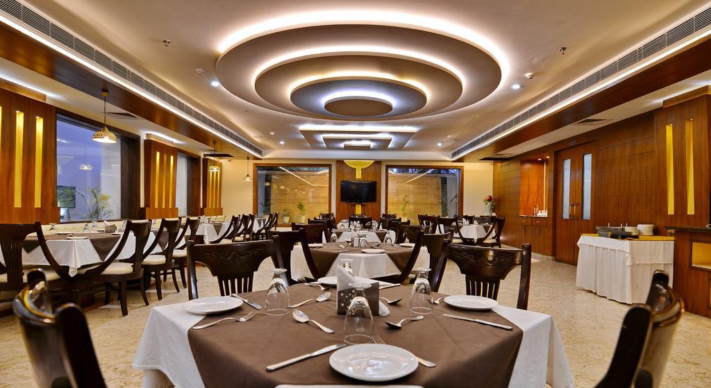 Hotel Seven Hills Tower Agra  Eksteriør billede